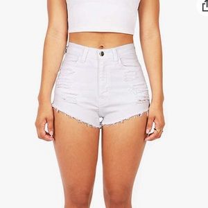 Vibrant miu white denim shorts size medium